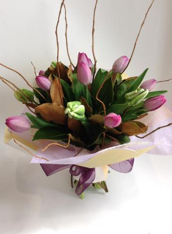 Large Hand Tied Tulip Bouquet