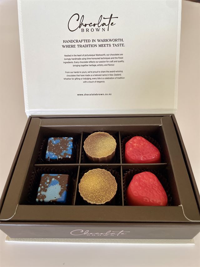 Handmade Chocolates 6 Pack -Signature Desserts